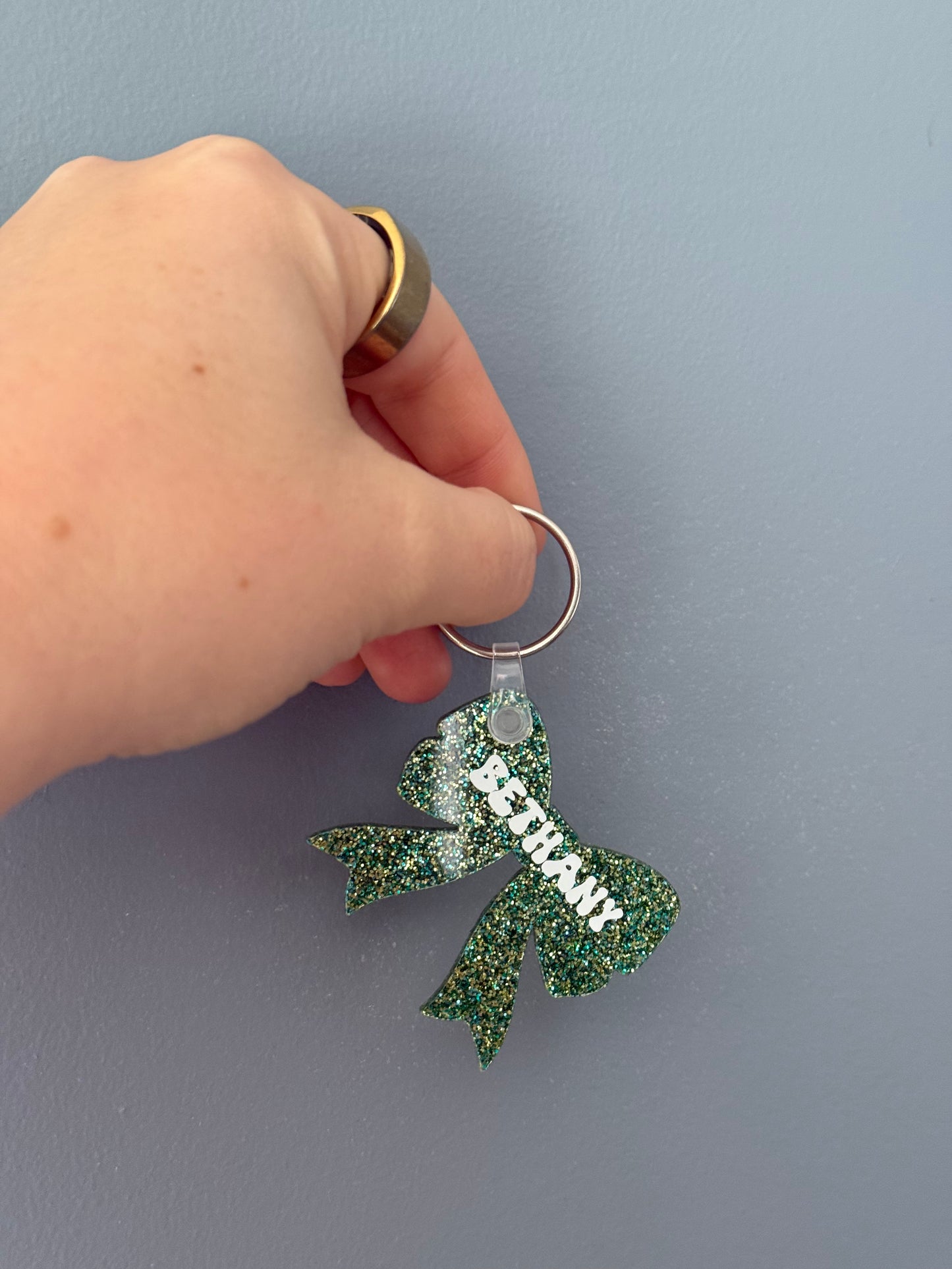 Glitter bow keyring